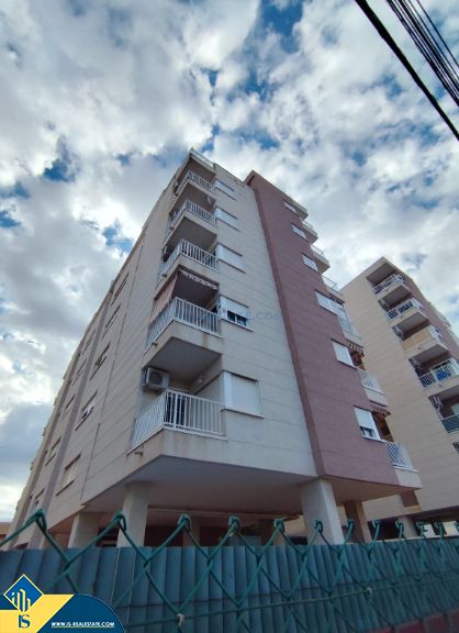 Apartamento de 2 dormitorios en Torrevieja, Spain No. 100705