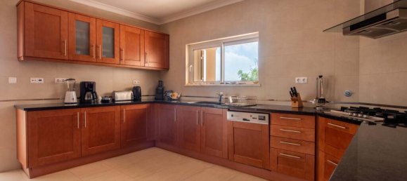 5 bedrooms Villa in Budens, Portugal No. 278819 3