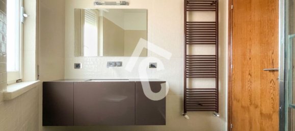 3 bedrooms Apartment in Jesi, Italy No. 312699 16