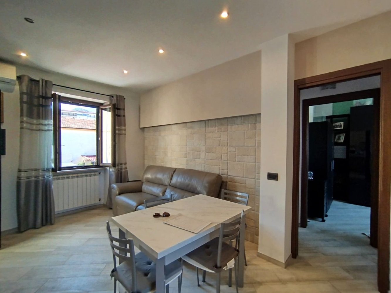 Casa de 3 divisões em Salerno, Italy N.º 289771