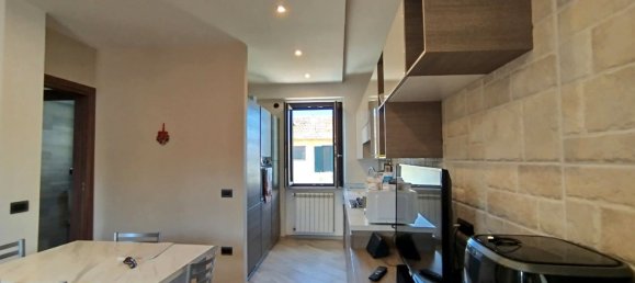 Casa de 3 divisões em Salerno, Italy N.º 289771 2