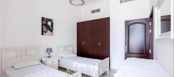 Moradia em banda T4 em Al Furjan, UAE N.º 42303 60