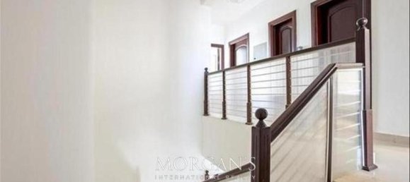 Moradia em banda T4 em Al Furjan, UAE N.º 42303 21