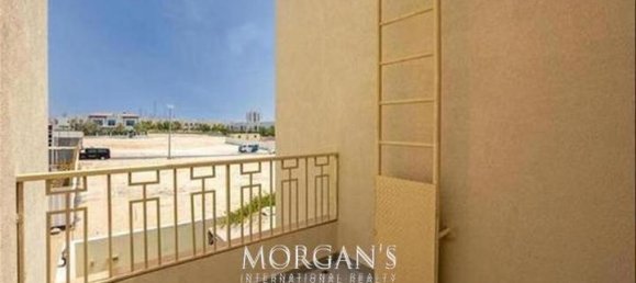 Moradia em banda T4 em Al Furjan, UAE N.º 42303 64