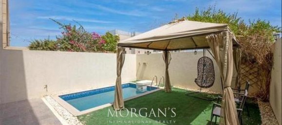 Moradia em banda T4 em Al Furjan, UAE N.º 42303 45