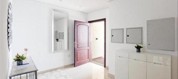 Moradia em banda T4 em Al Furjan, UAE N.º 42303 93