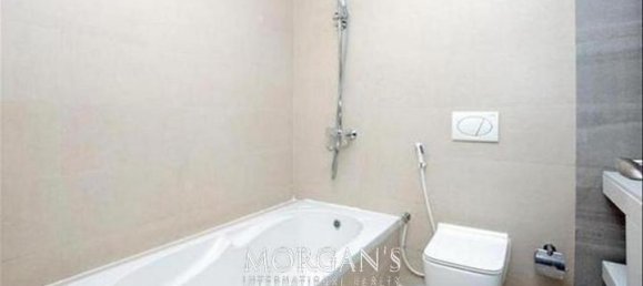 Moradia em banda T4 em Al Furjan, UAE N.º 42303 57