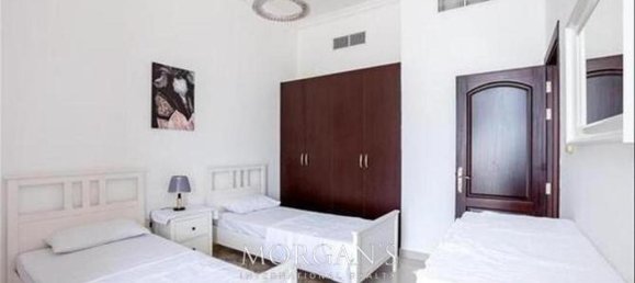 Moradia em banda T4 em Al Furjan, UAE N.º 42303 37