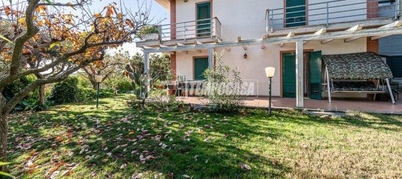 Дом с 5 комнатами в Сироло, Италия № 7328 3