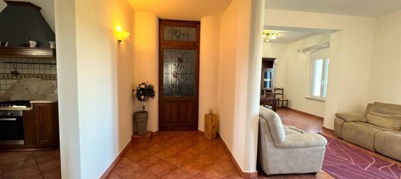 Apartamento de 8 divisões em Cecina, Italy N.º 229335 36