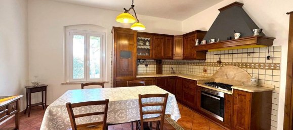 Apartamento de 8 divisões em Cecina, Italy N.º 229335 8