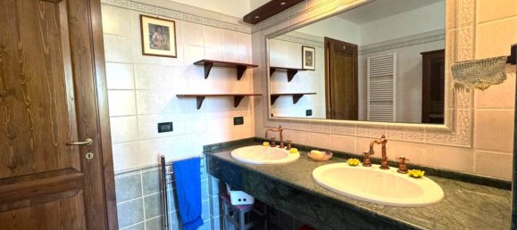 Apartamento de 8 divisões em Cecina, Italy N.º 229335 14