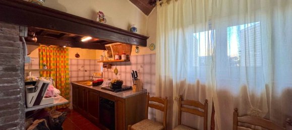 Apartamento de 8 divisões em Cecina, Italy N.º 229335 54