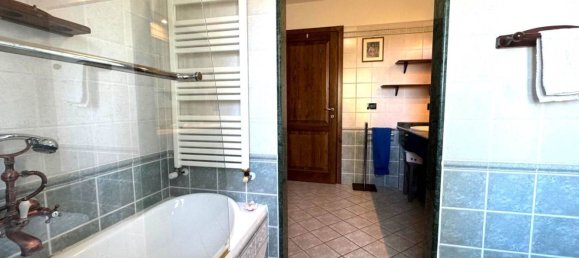 Apartamento de 8 divisões em Cecina, Italy N.º 229335 23