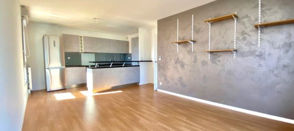 2 bedrooms Apartment in Evry, France No. 118529 11