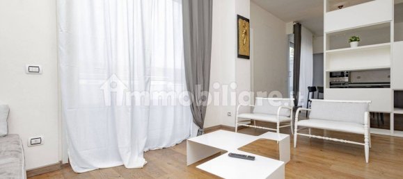 2 bedrooms Apartment in Milan, Italy No. 356304 3
