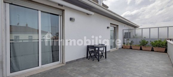 2 bedrooms Apartment in Milan, Italy No. 356304 27