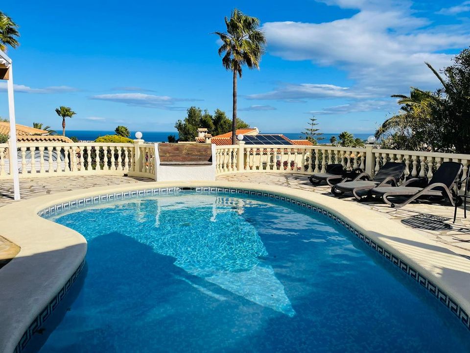 Villa de 4 dormitorios en Dénia, Spain No. 283328