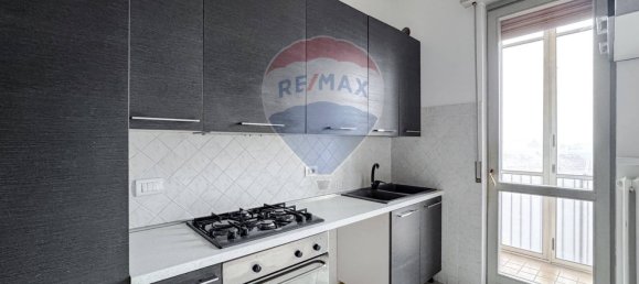 2 bedrooms Apartment in Vercelli, Italy No. 92760 5