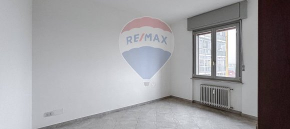 2 bedrooms Apartment in Vercelli, Italy No. 92760 14