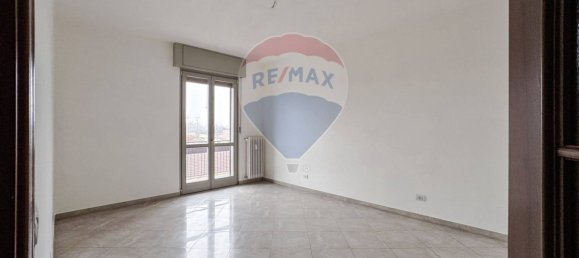 2 bedrooms Apartment in Vercelli, Italy No. 92760 12