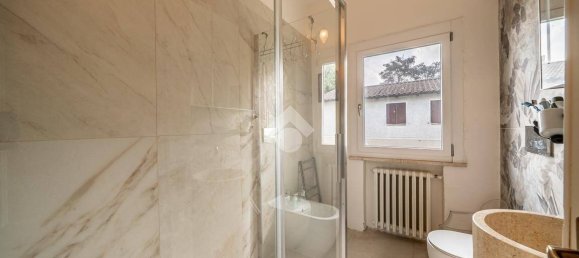 3 Schlafzimmer Villa in Viano, Italy, Nr. 278828 10