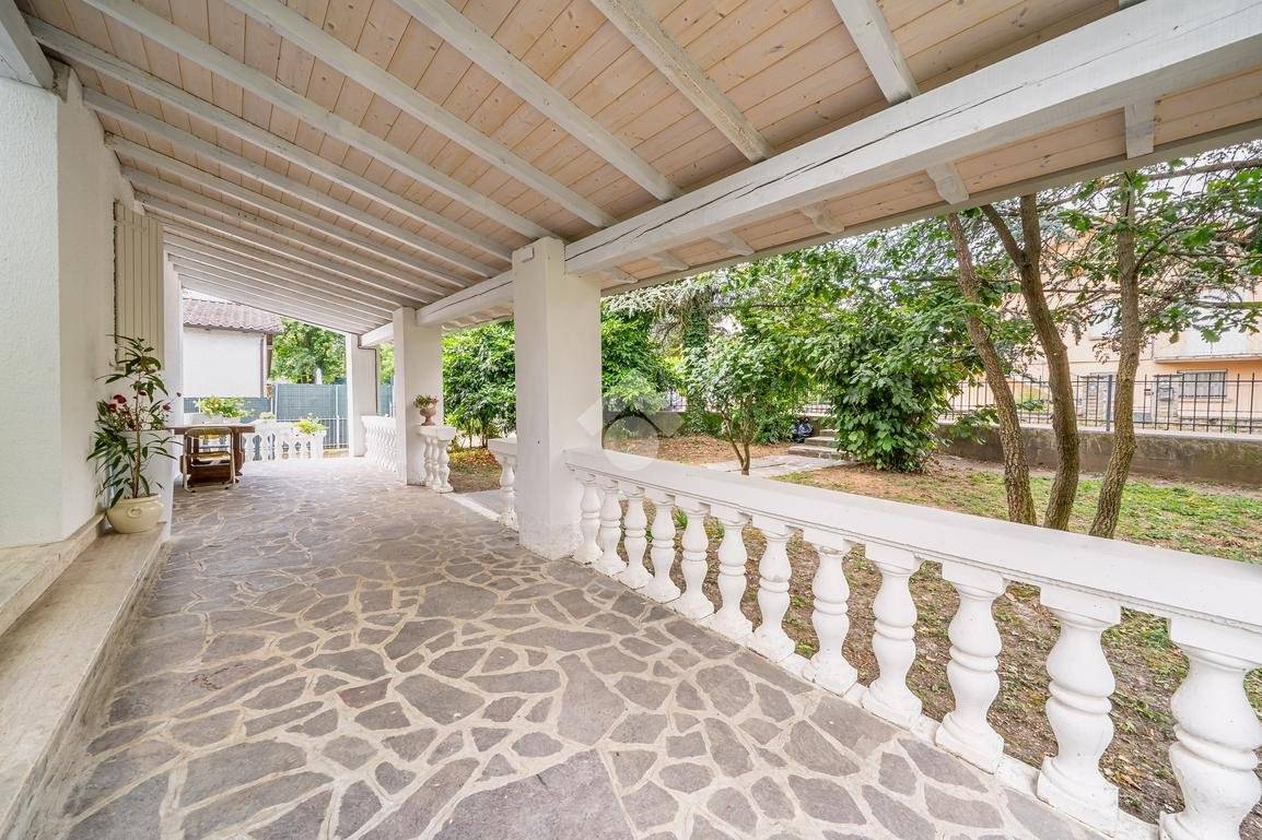 3 Schlafzimmer Villa in Viano, Italy, Nr. 278828