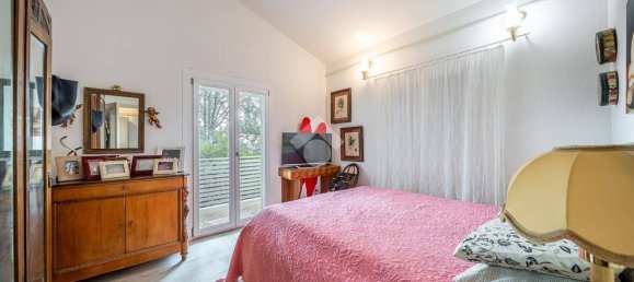 3 Schlafzimmer Villa in Viano, Italy, Nr. 278828 9