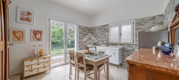 3 Schlafzimmer Villa in Viano, Italy, Nr. 278828 13