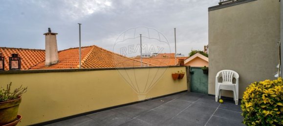 4 bedrooms House in Porto, Portugal No. 184234 16