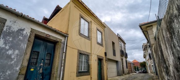 4 bedrooms House in Porto, Portugal No. 184234 39