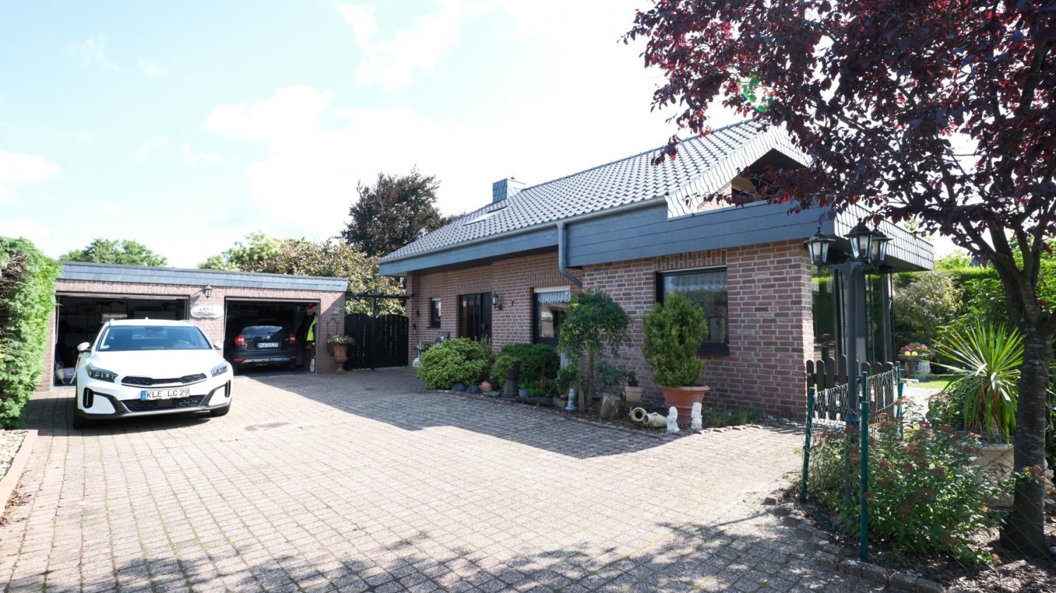 4 rooms House in Kleve, Germany No. 320316