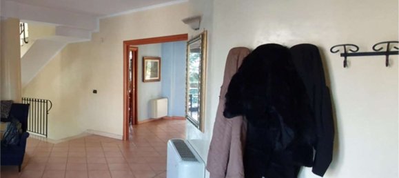 8 rooms Apartment in Frosinone, Italy No. 32414 36