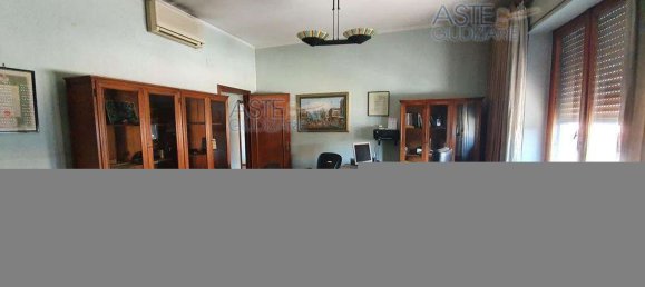 8 rooms Apartment in Frosinone, Italy No. 32414 25