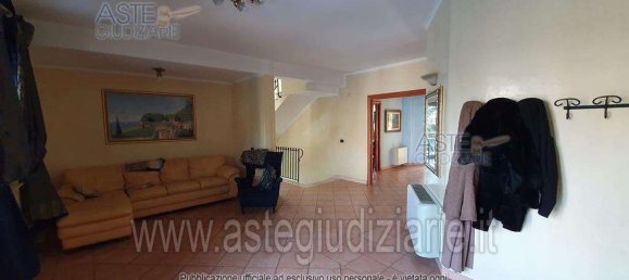 8 rooms Apartment in Frosinone, Italy No. 32414 27