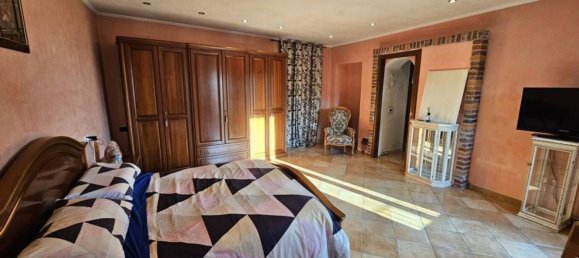 5-Zimmer Haus in Cossato, Italy, Nr. 214089 79