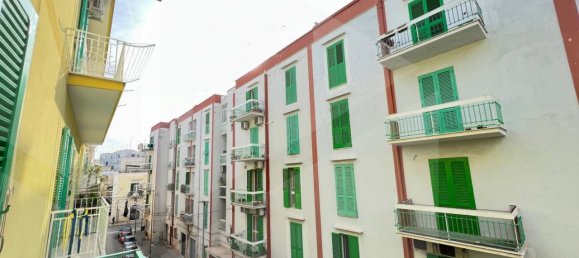 Apartamento de 3 habitaciónes en Molfetta, Italy No. 24797 8