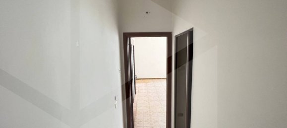 Apartamento de 3 habitaciónes en Molfetta, Italy No. 24797 16