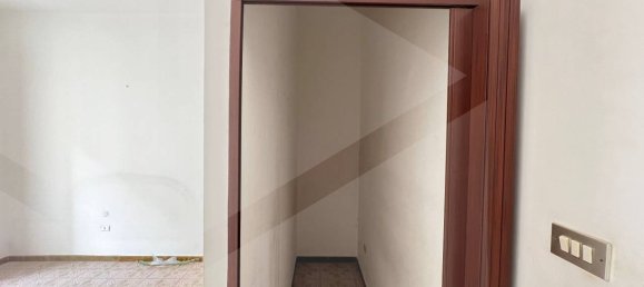 Apartamento de 3 habitaciónes en Molfetta, Italy No. 24797 7