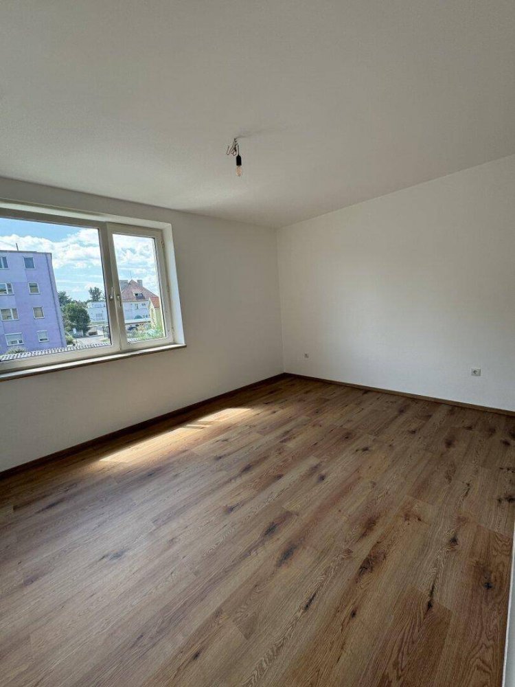 2غرفة شقة في Ebenfurth, Austria رقم 216604