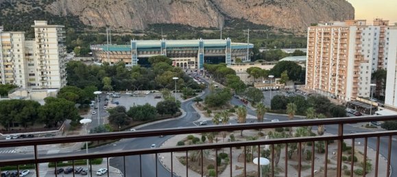 7 rooms Apartment in Palermo, Italy No. 268905 3