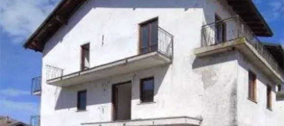 5 rooms Apartment in Palestro, Italy No. 180257 16