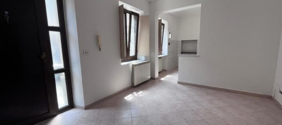 3 rooms Apartment in Beinasco, Italy No. 268013 4