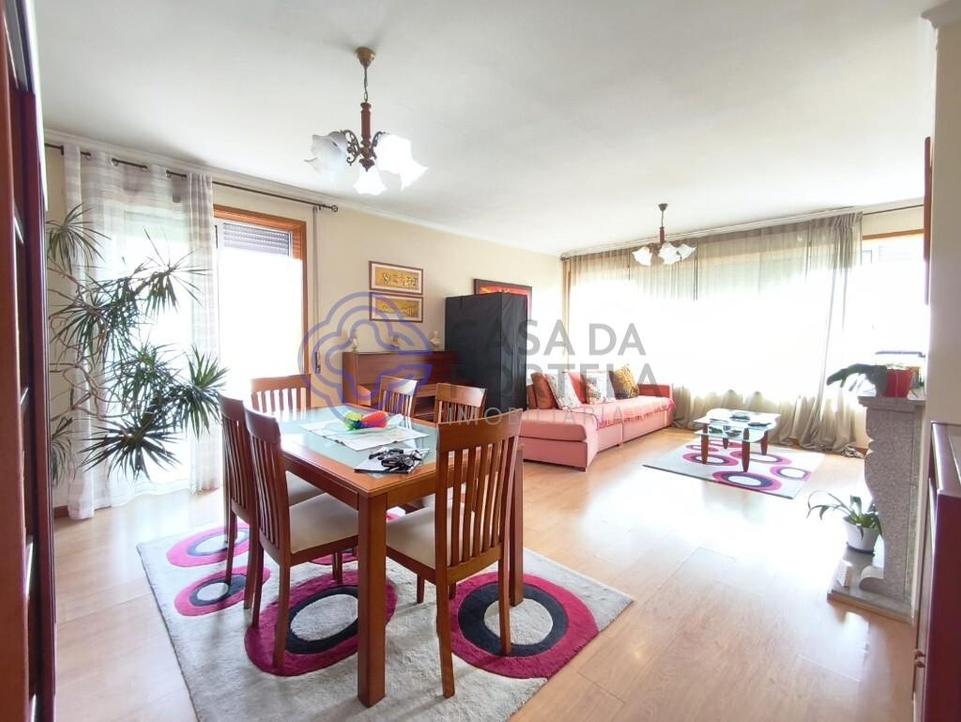 3 bedrooms Apartment in Madalena, Portugal No. 299059