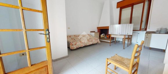 3 rooms House in Latiano, Italy No. 25648 5