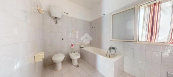 3 rooms House in Latiano, Italy No. 25648 11