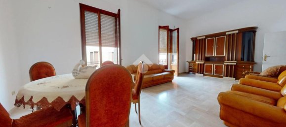 3 rooms House in Latiano, Italy No. 25648 2
