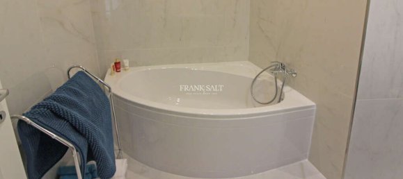 Adosado de 4 dormitorios en Balzan, Malta No. 11205 10