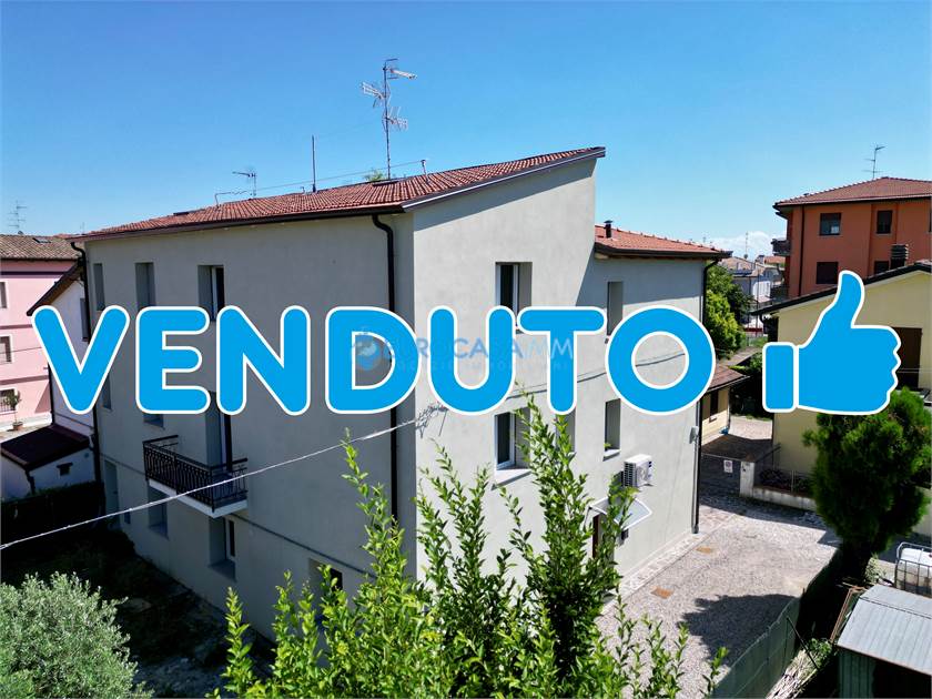4 bedrooms House in Carpi, Italy No. 61137