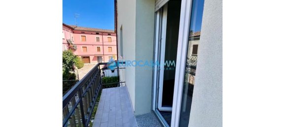 4 bedrooms House in Carpi, Italy No. 61137 23